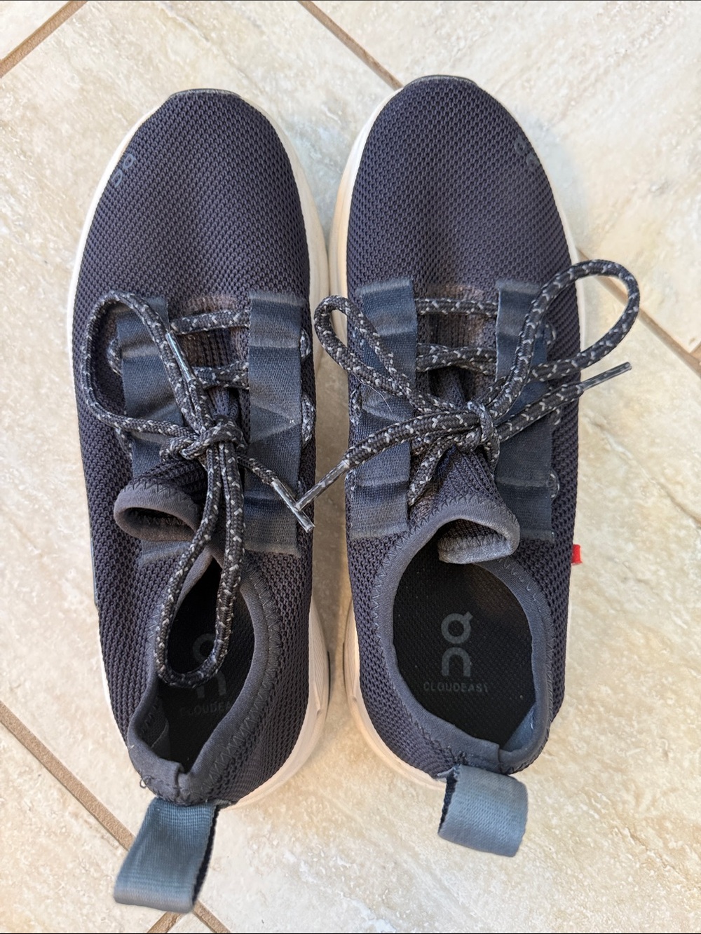 On Cloudeasy Women’s Shoes - Picture 5 of 16